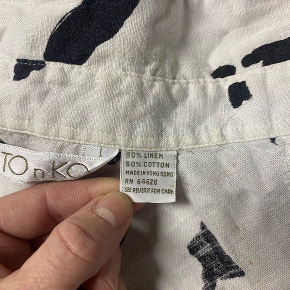 ToTonKo Abstract Print Button Up Long Sleeve Size Petite - Picture 7 of 7